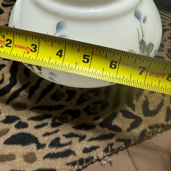 VINTAGE MILK GLASS HURRICANE LAMP SHADE 1960’s - Picture 9 of 11